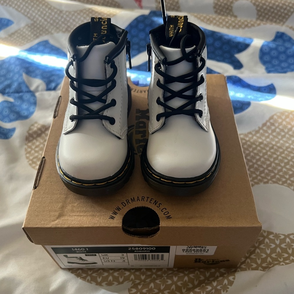 Dr Martens White Boots Size 4C